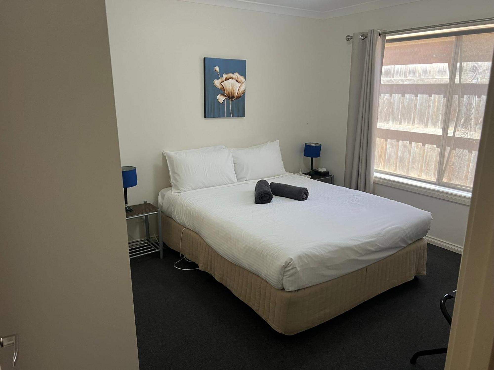 Melton Motor Inn And Apartments Εξωτερικό φωτογραφία