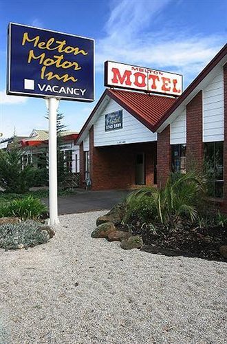Melton Motor Inn And Apartments Εξωτερικό φωτογραφία
