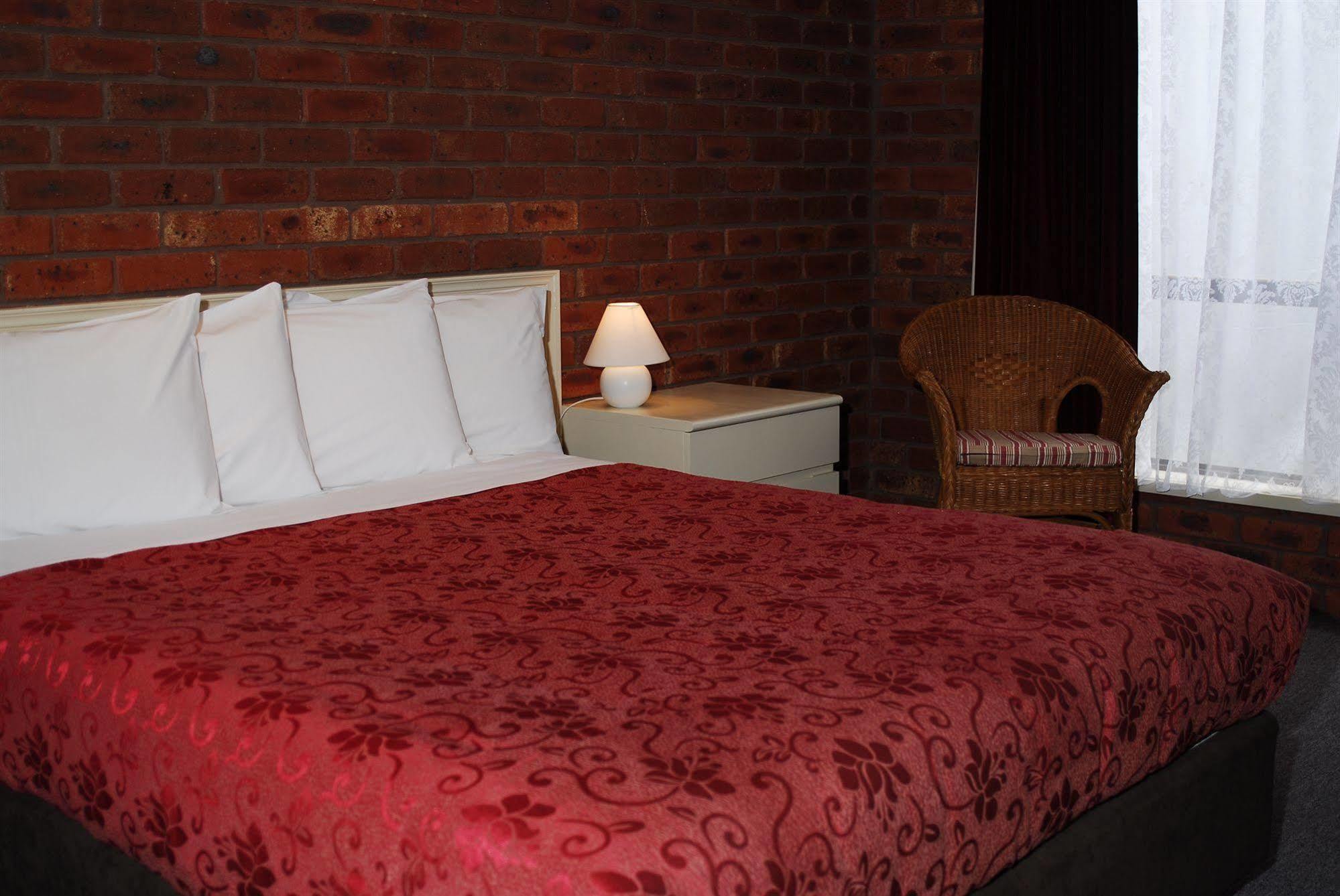 Melton Motor Inn And Apartments Εξωτερικό φωτογραφία