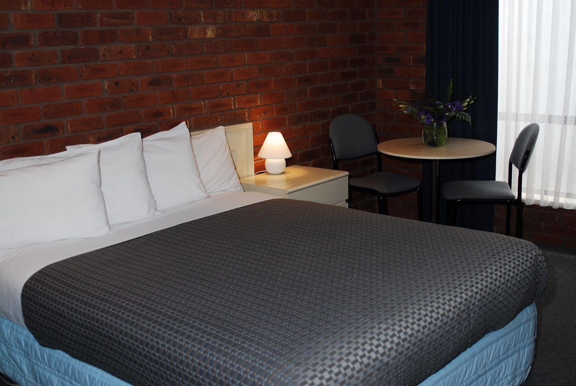 Melton Motor Inn And Apartments Εξωτερικό φωτογραφία